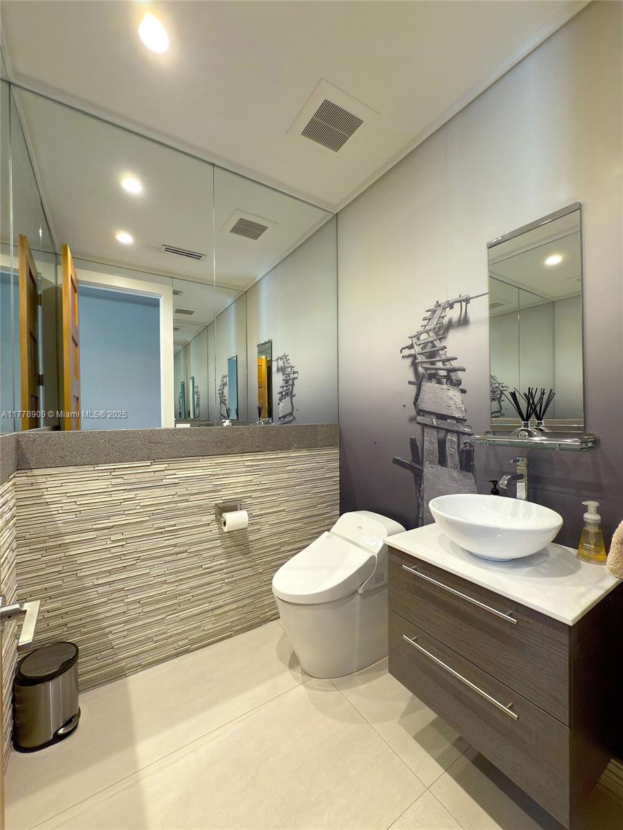 128 NE 94th St Miami Shores, FL 33138