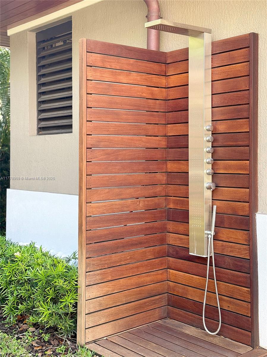 128 NE 94th St Miami Shores, FL 33138