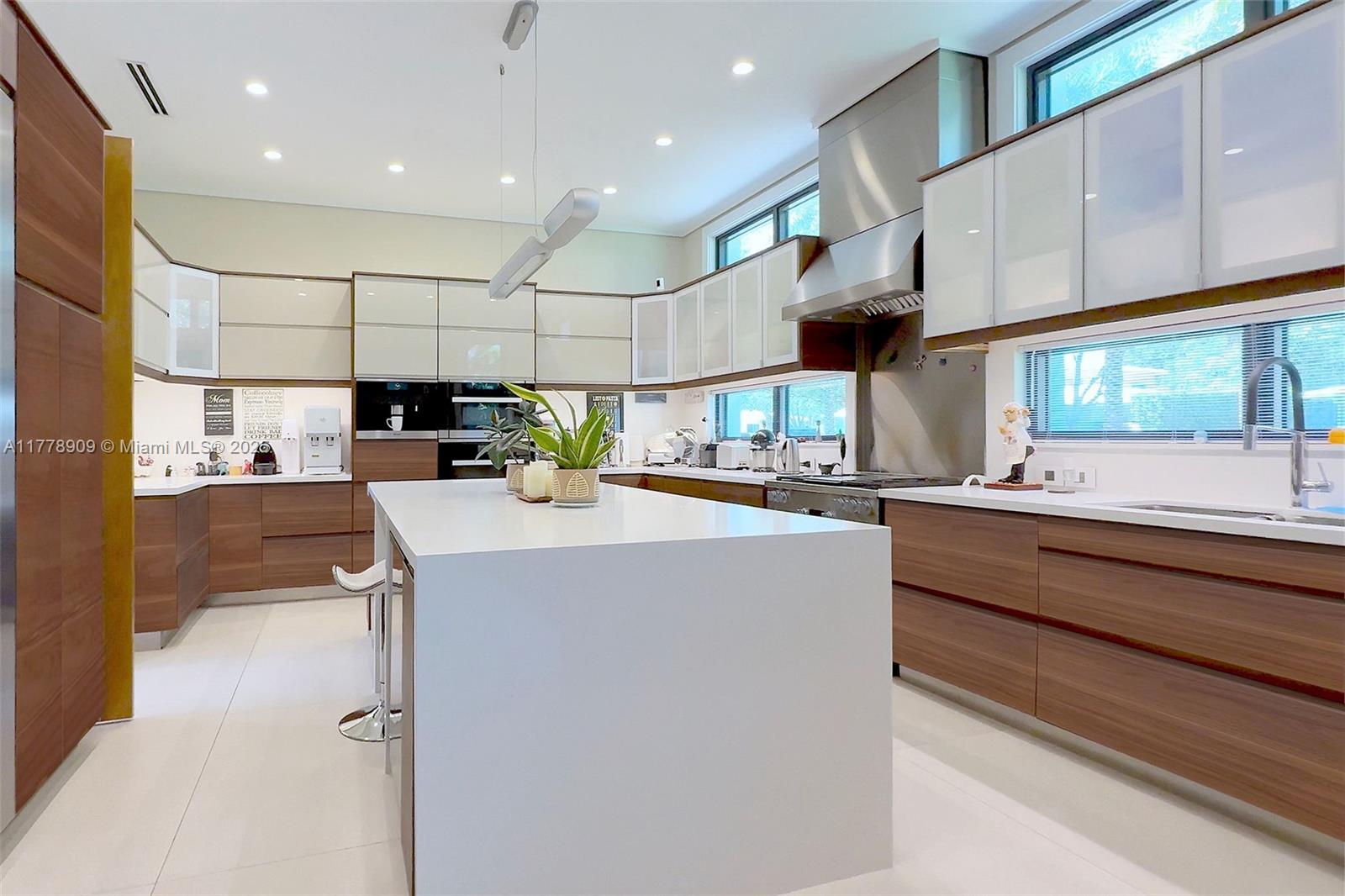 128 NE 94th St Miami Shores, FL 33138