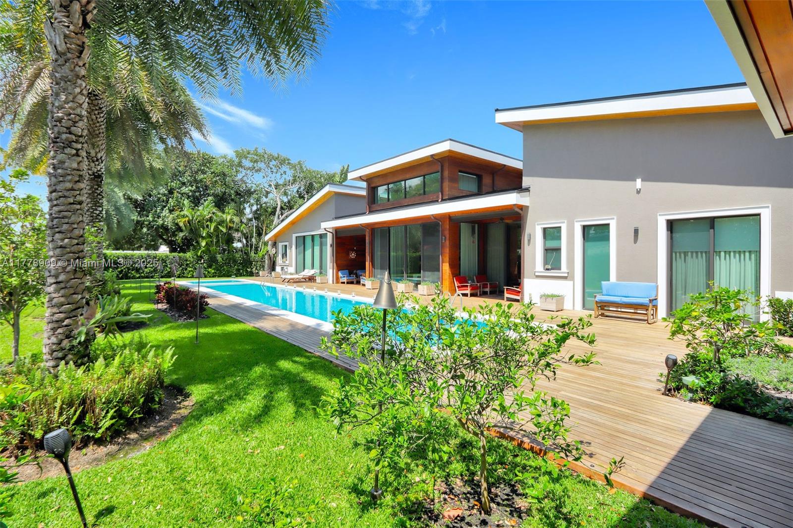 128 NE 94th St Miami Shores, FL 33138