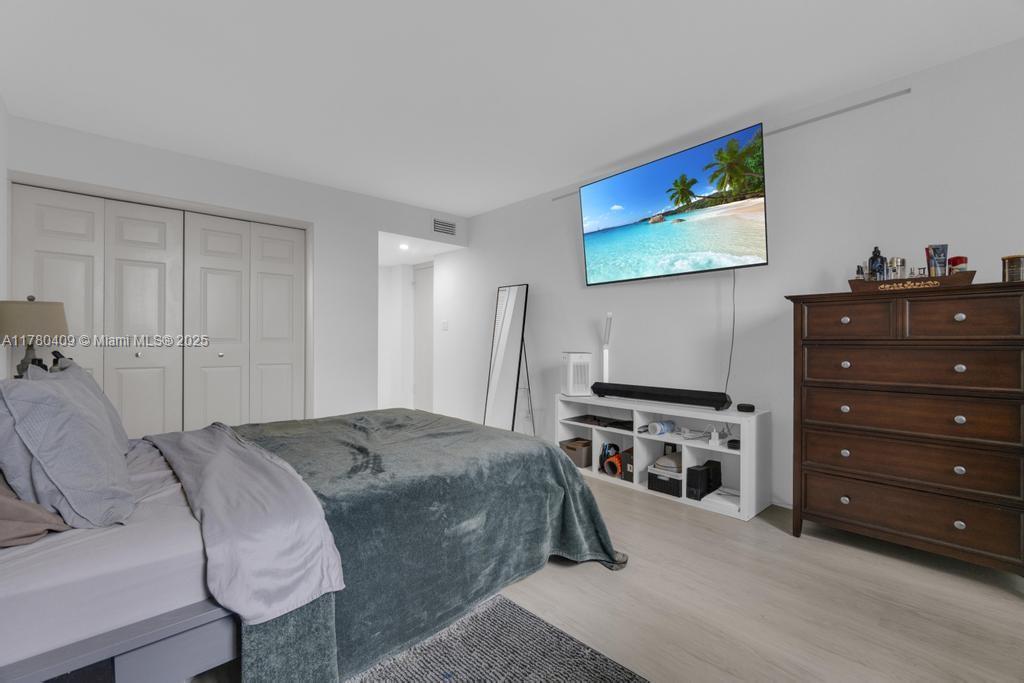 16300 Golf Clb Rd #401 Weston, FL 33326