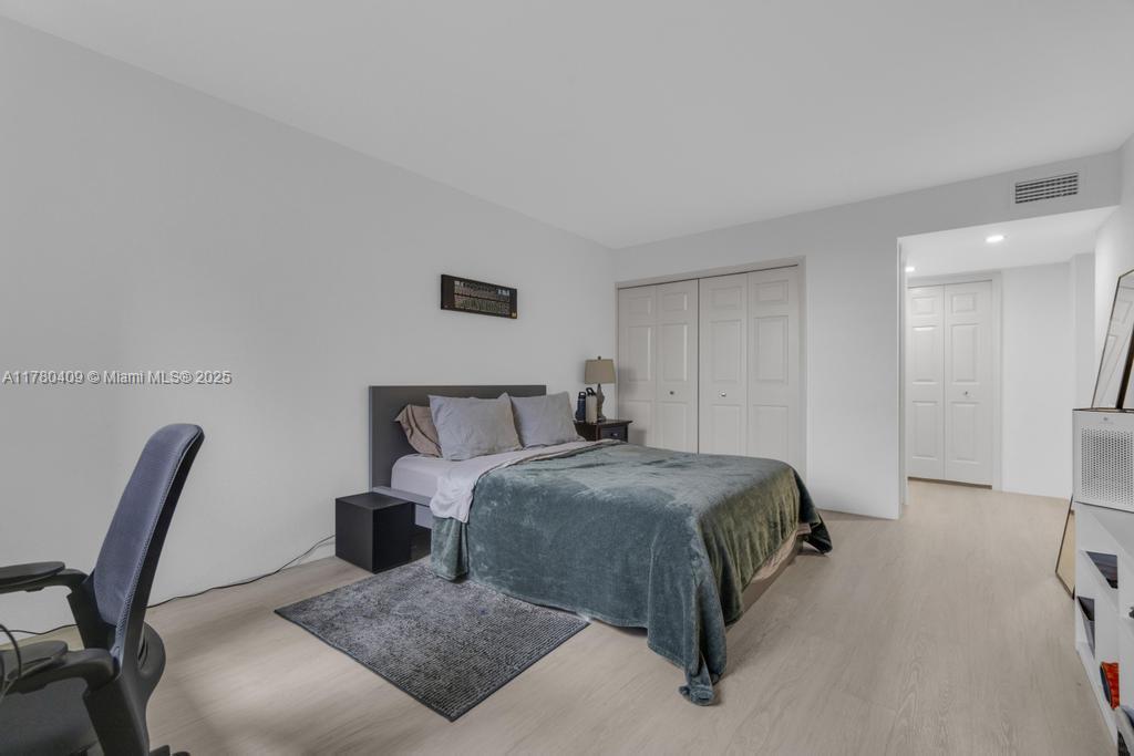 16300 Golf Clb Rd #401 Weston, FL 33326