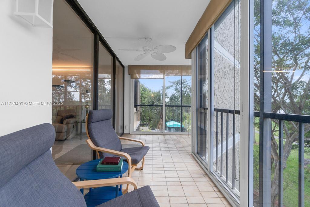 16300 Golf Clb Rd #401 Weston, FL 33326