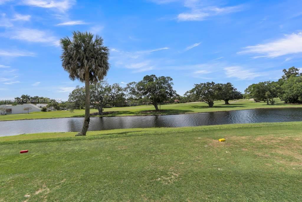 16300 Golf Clb Rd #401 Weston, FL 33326