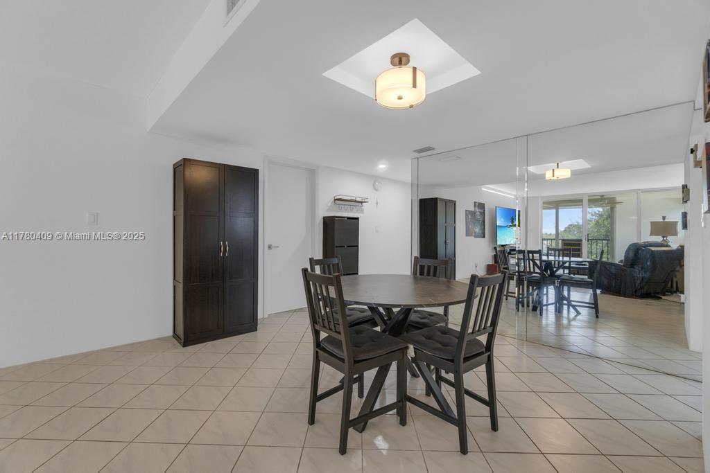 16300 Golf Clb Rd #401 Weston, FL 33326