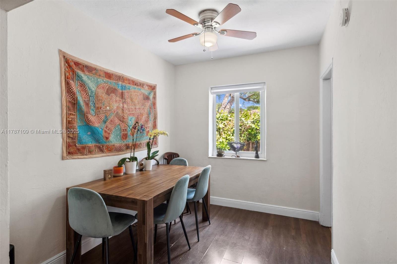 11105 NE 9th Ave,Biscayne Park, FL 33161