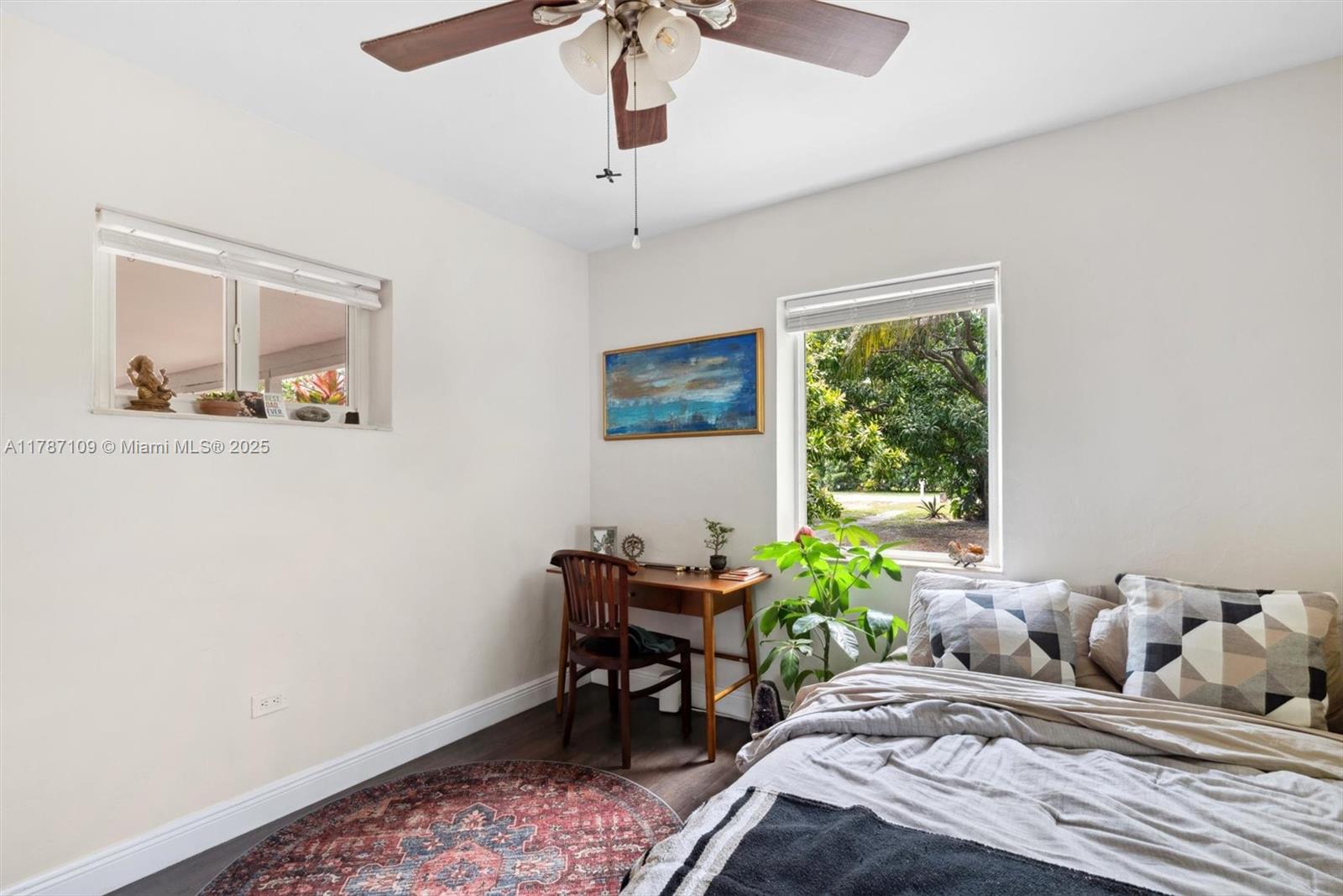 11105 NE 9th Ave,Biscayne Park, FL 33161