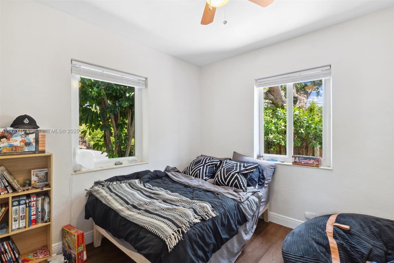 11105 NE 9th Ave,Biscayne Park, FL 33161