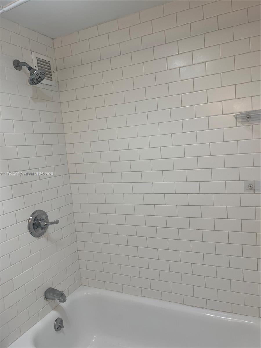 image 3 Island Ave13