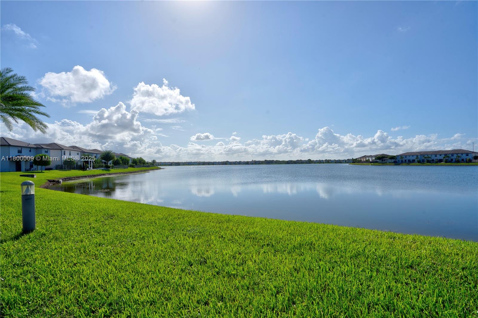 9015 NW 161st Ter Miami Lakes, FL 33018