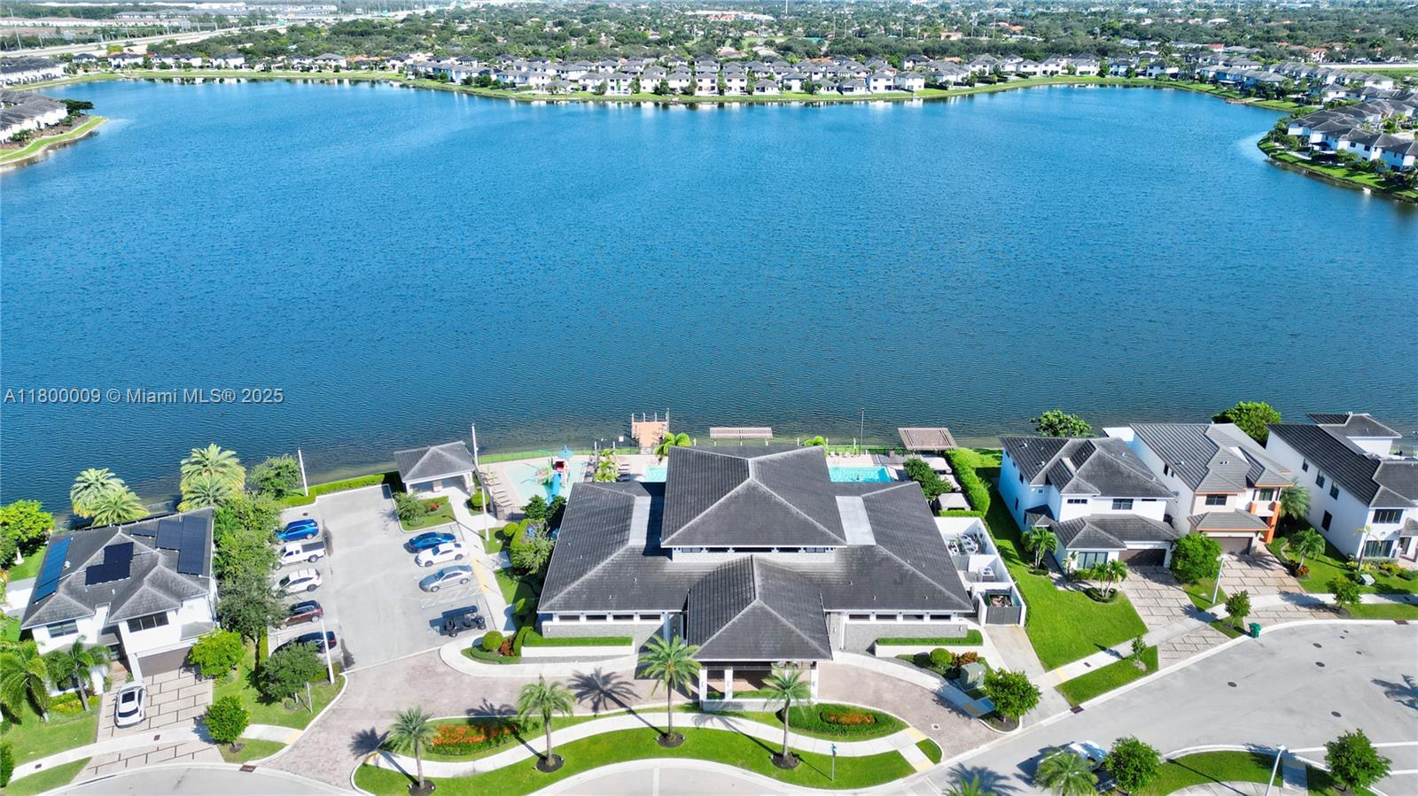 9015 NW 161st Ter Miami Lakes, FL 33018