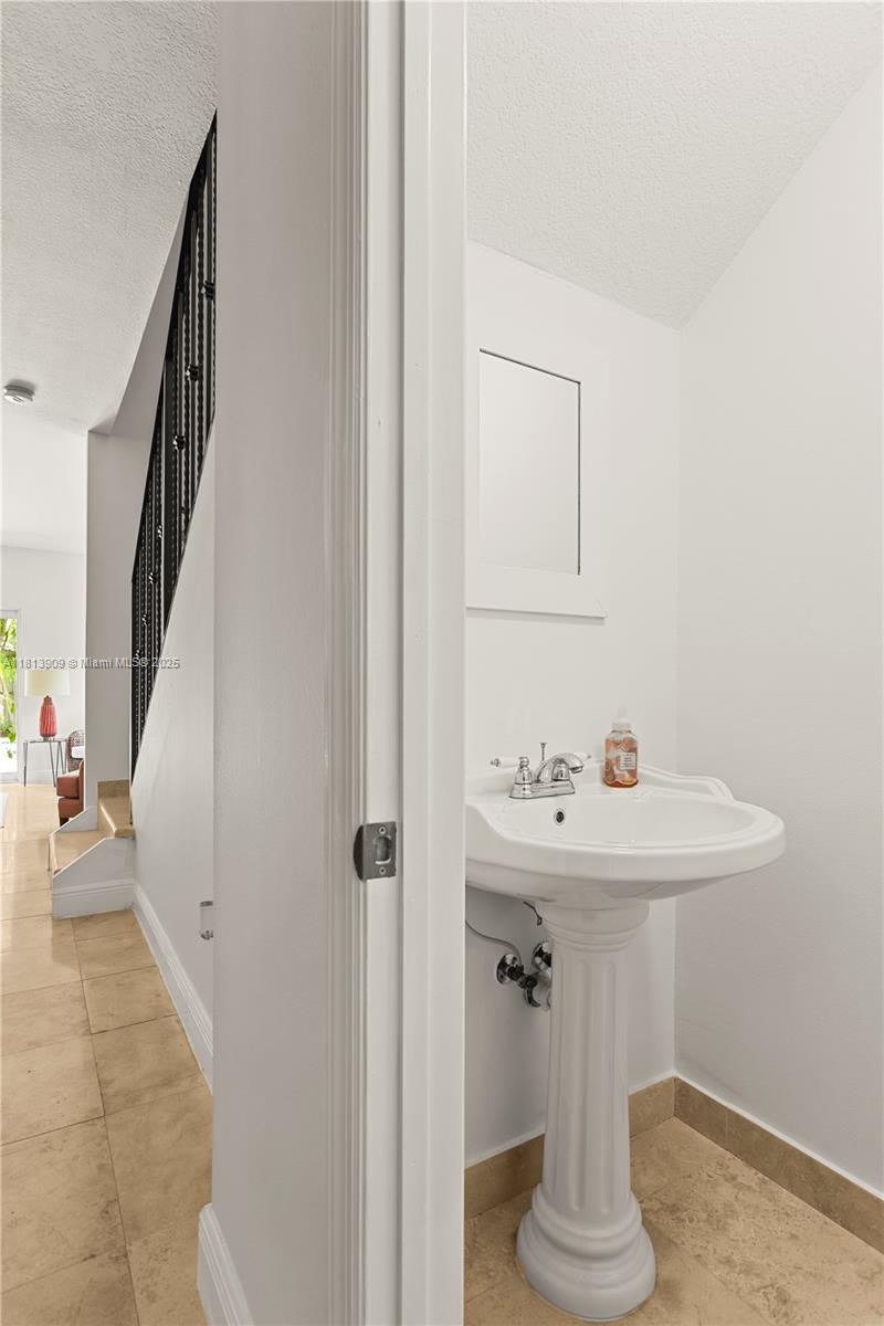 3035 Ohio St #3035 Miami, FL 33133