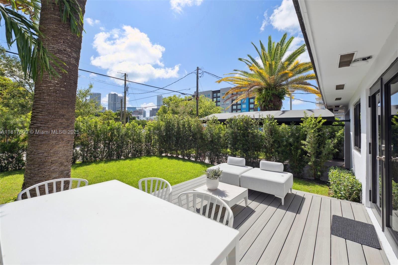 326 SW 20th Rd Miami, FL 33129