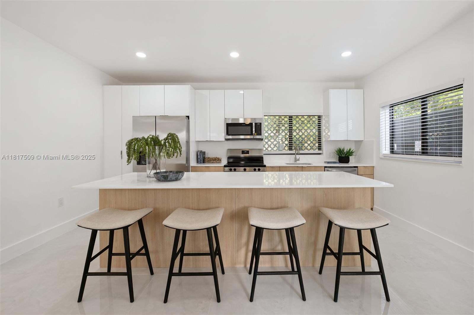 326 SW 20th Rd Miami, FL 33129