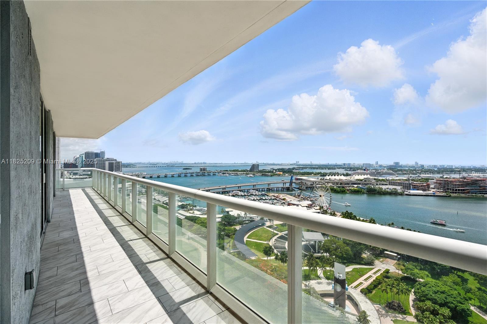 image 50 Biscayne Condo18