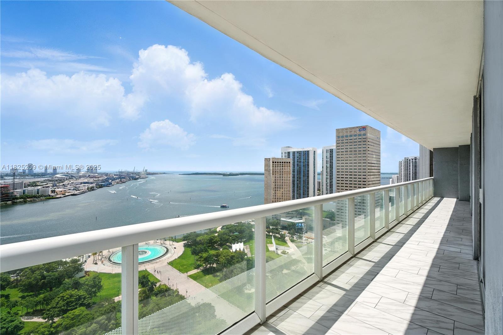 image 50 Biscayne Condo19
