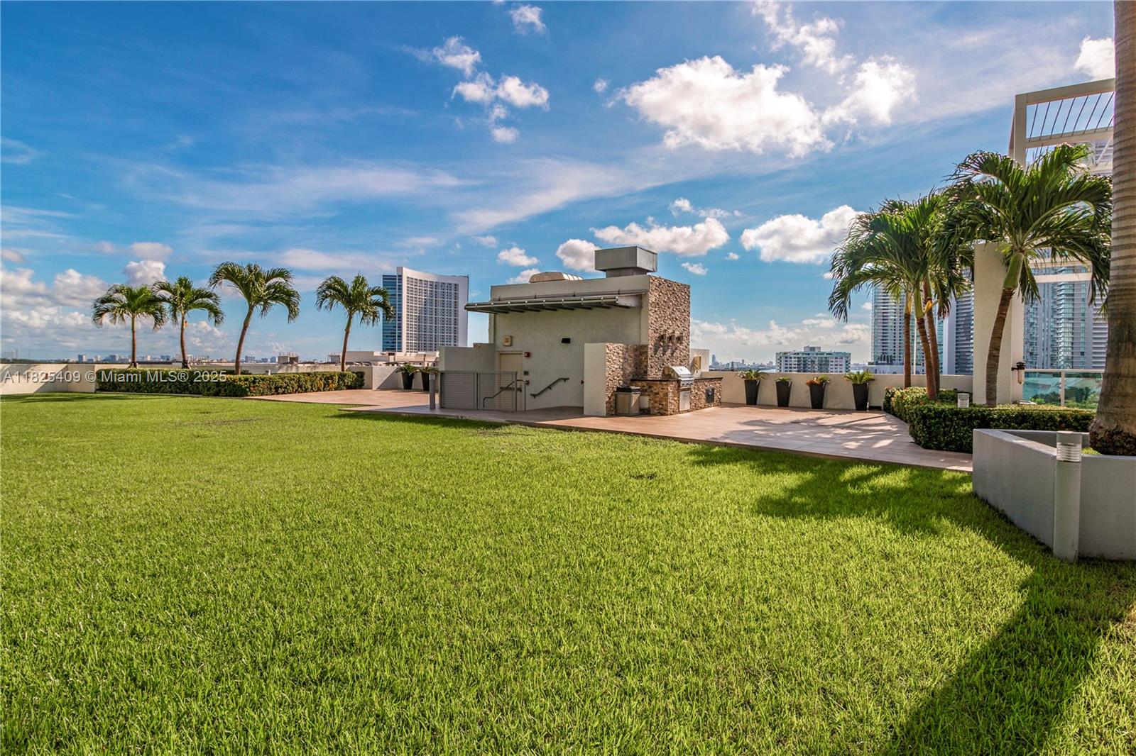 image Four Midtown Miami Condo47