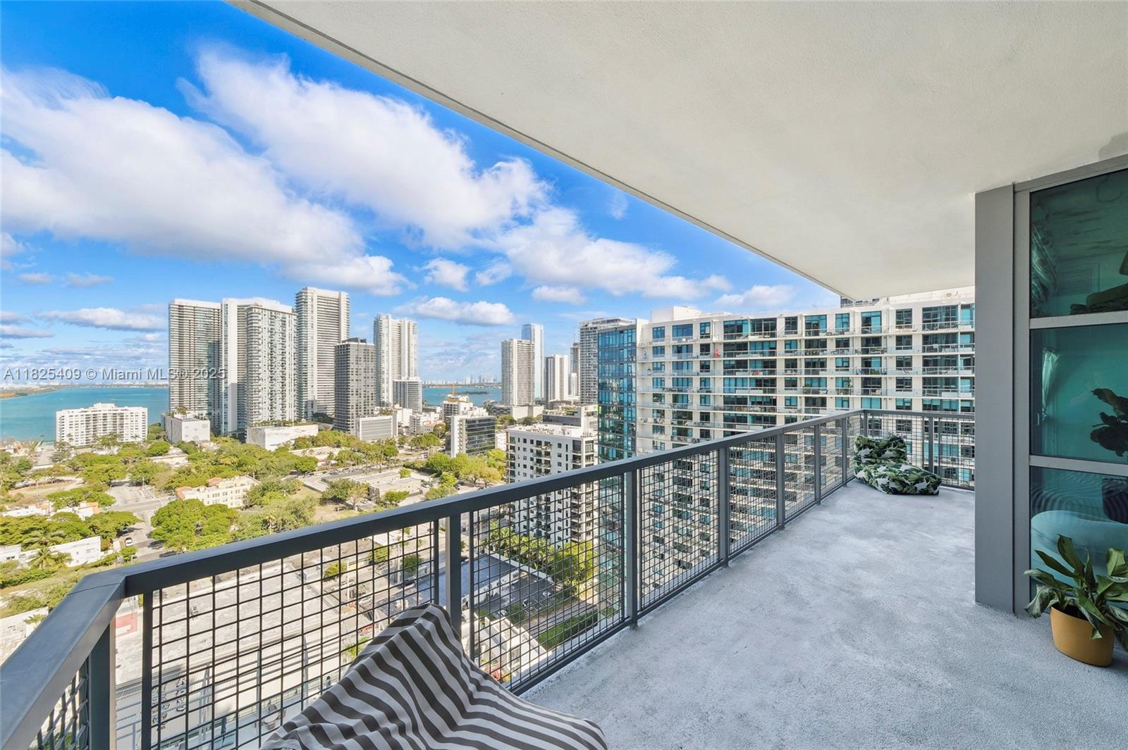image Four Midtown Miami Condo6