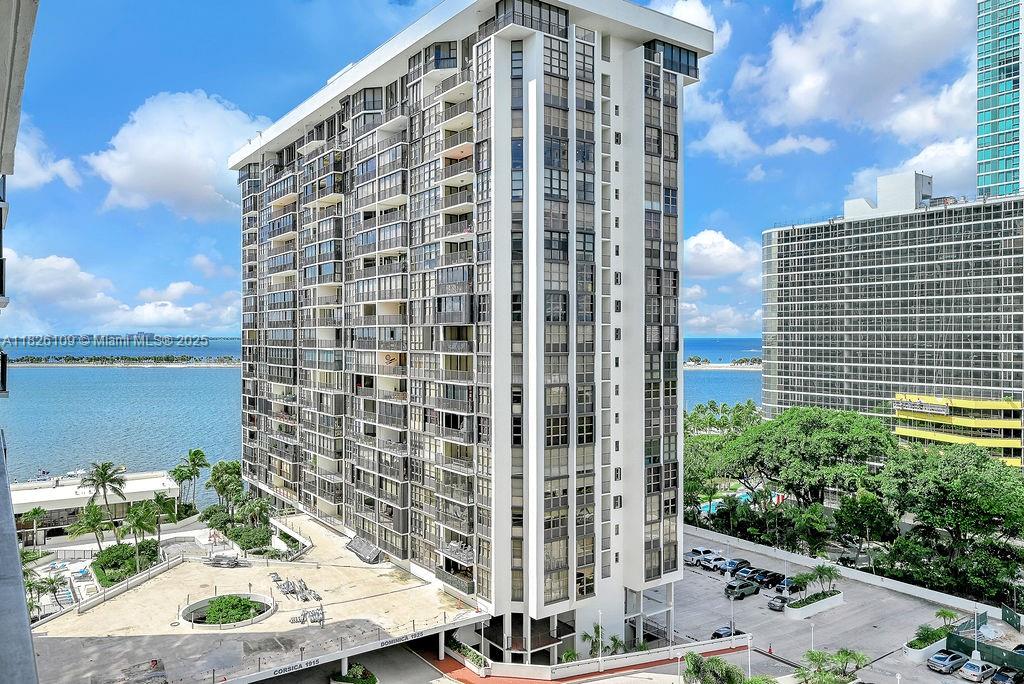 image Brickell Place Ii40