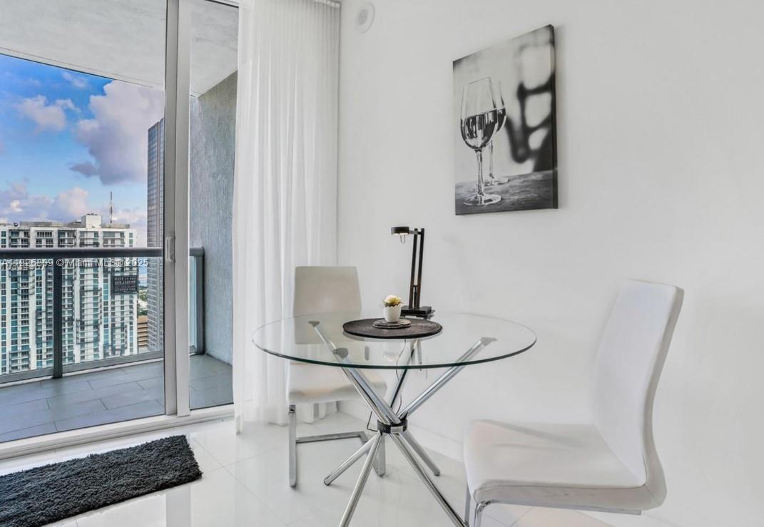 image Icon Brickell6