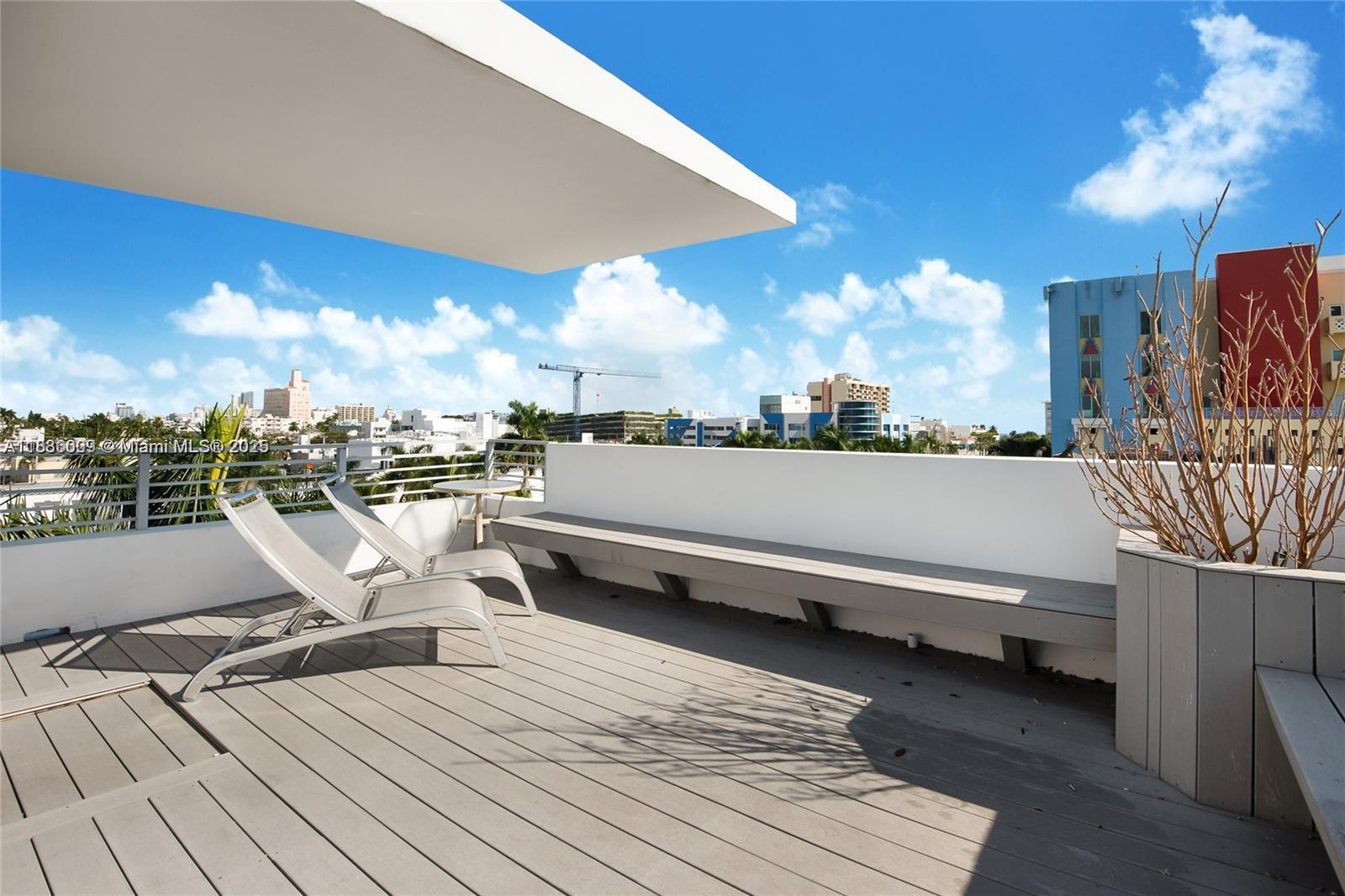 421 Meridian Ave #15 Miami Beach, FL 33139