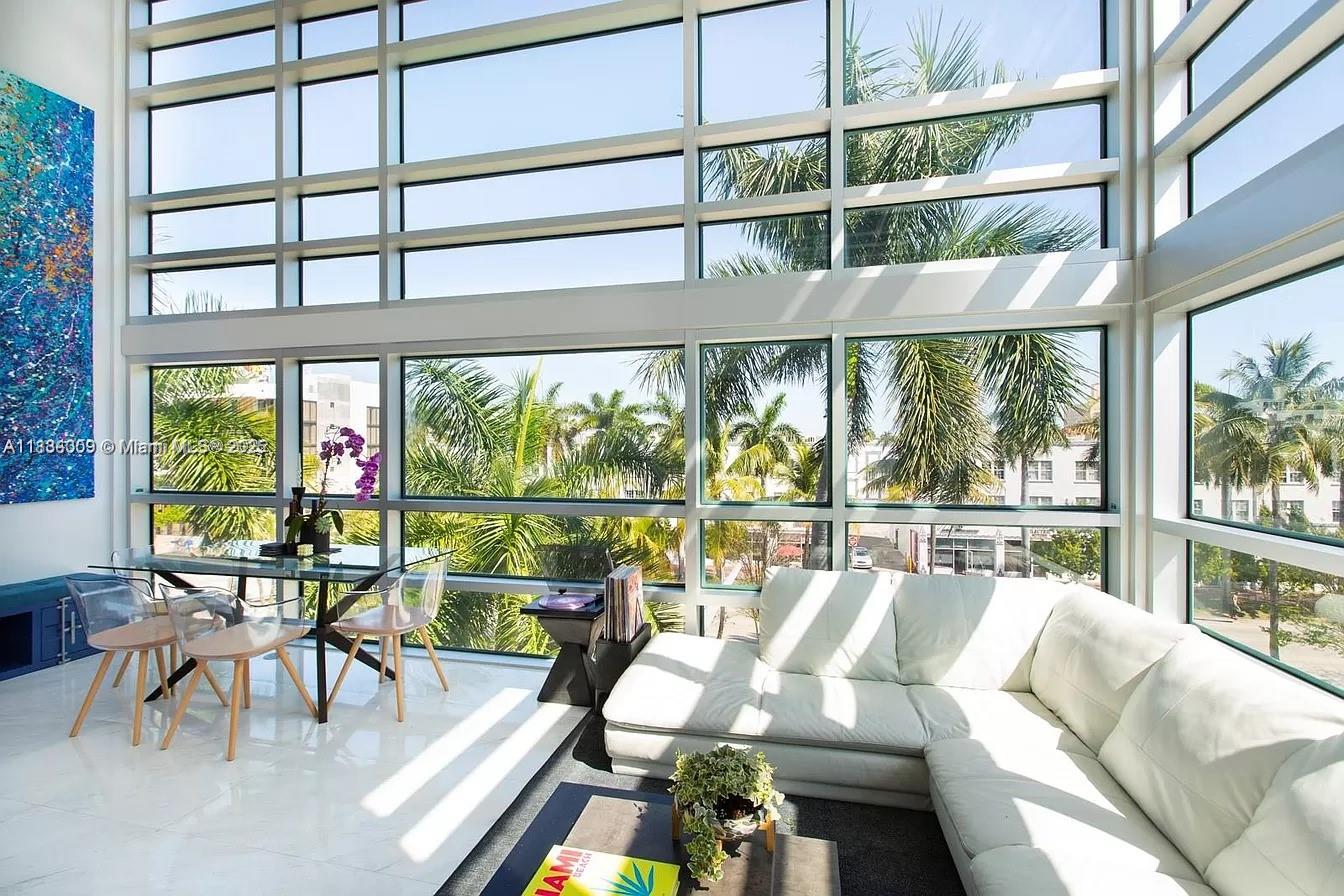 421 Meridian Ave #15 Miami Beach, FL 33139