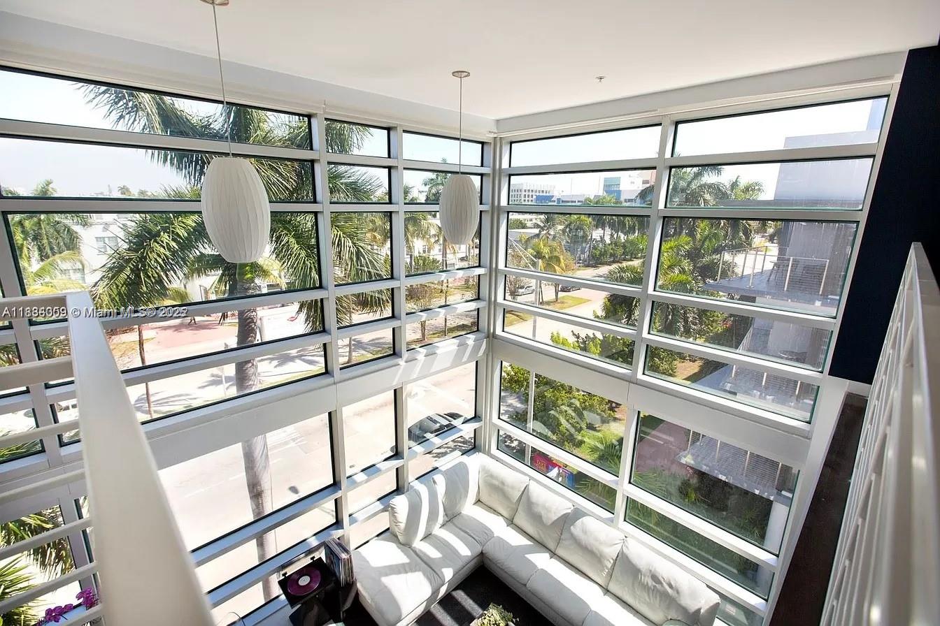 421 Meridian Ave #15 Miami Beach, FL 33139