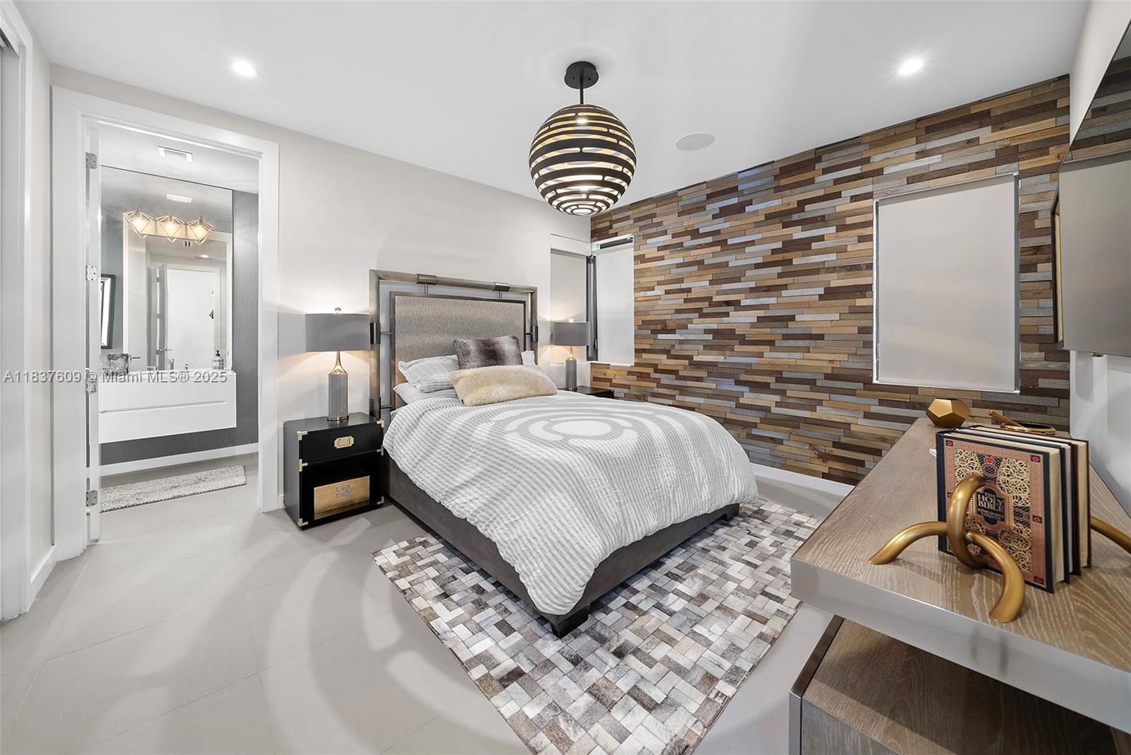 7621 SW 59th Ct South Miami, FL 33143