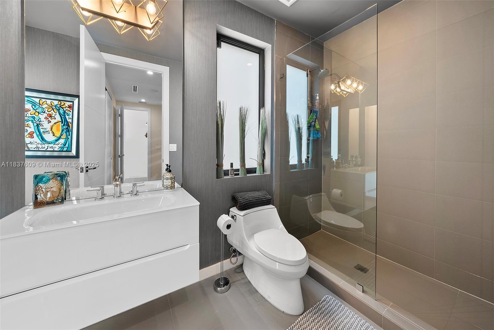 7621 SW 59th Ct South Miami, FL 33143