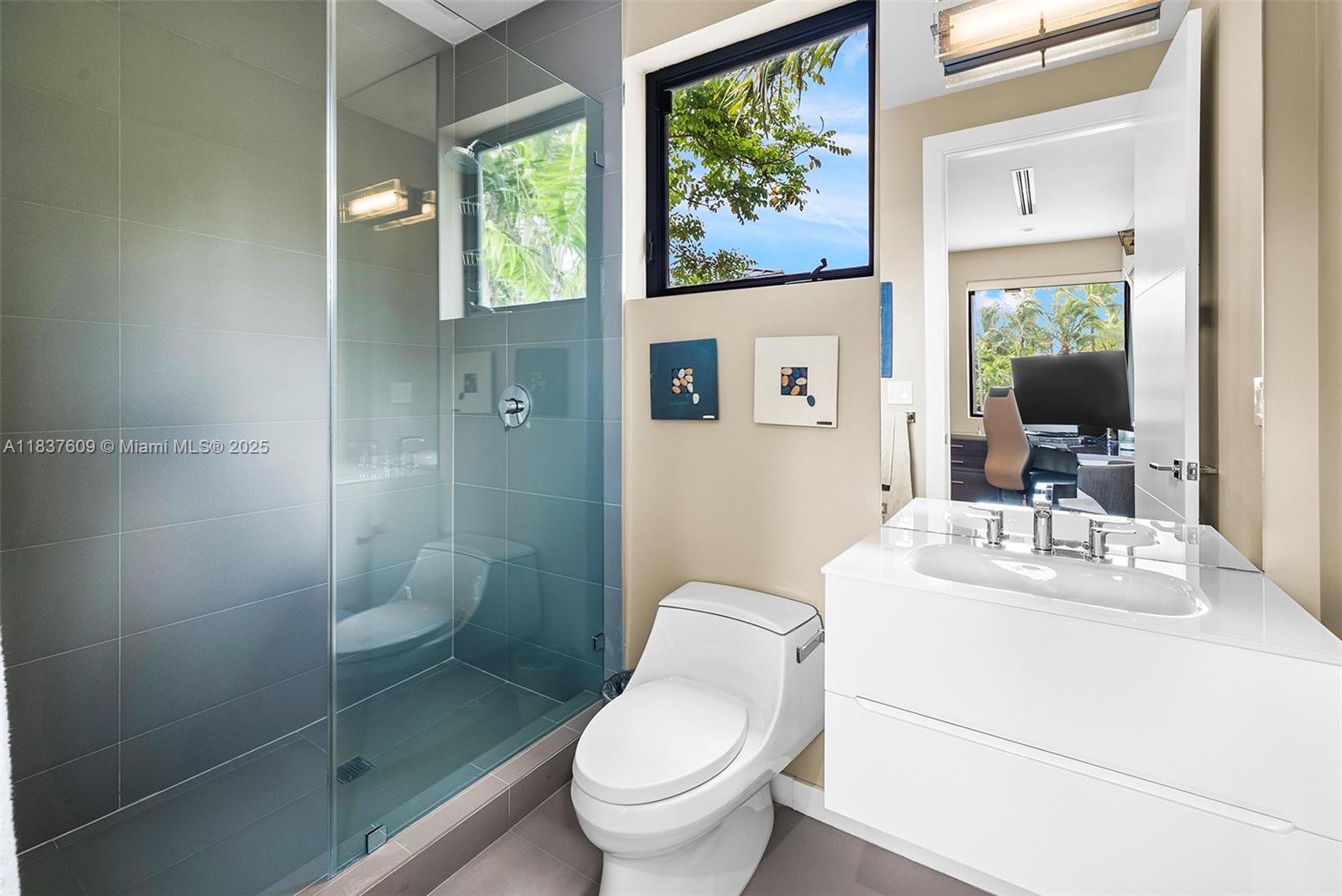 7621 SW 59th Ct South Miami, FL 33143