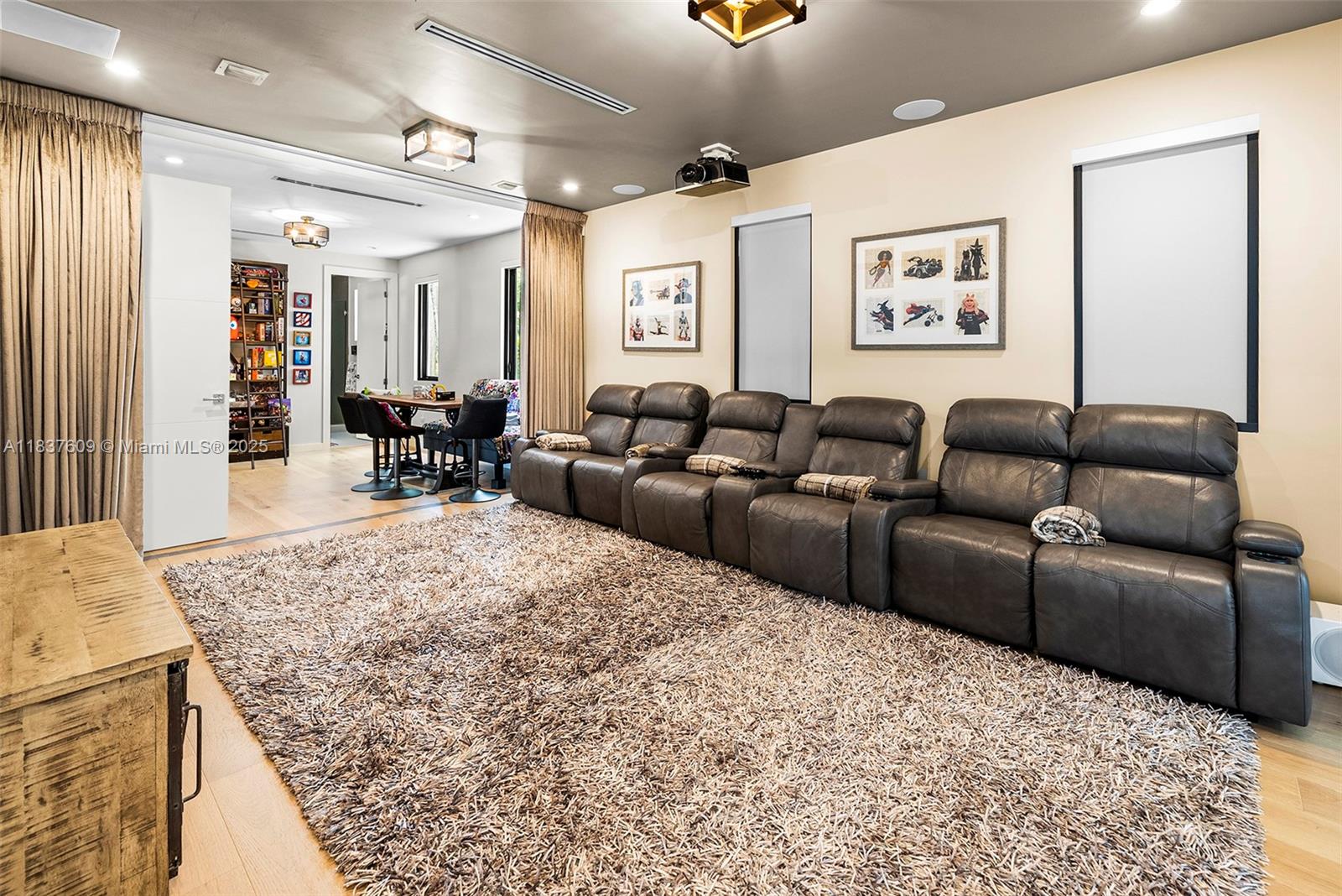 7621 SW 59th Ct South Miami, FL 33143