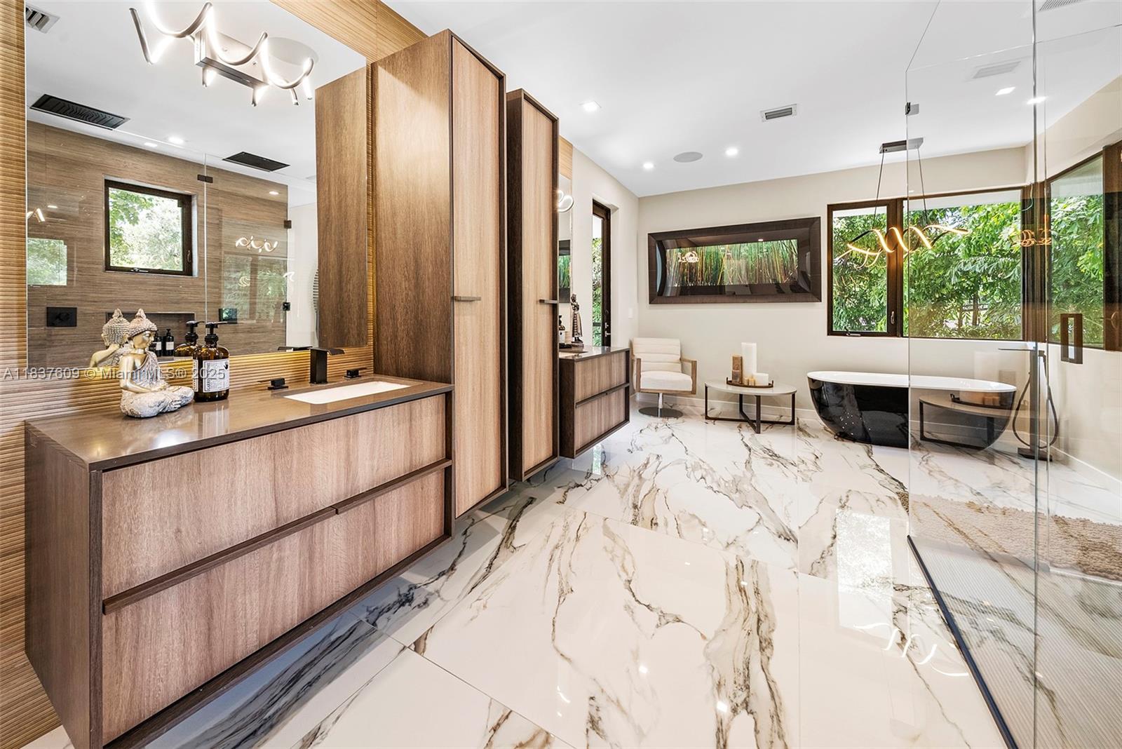 7621 SW 59th Ct South Miami, FL 33143