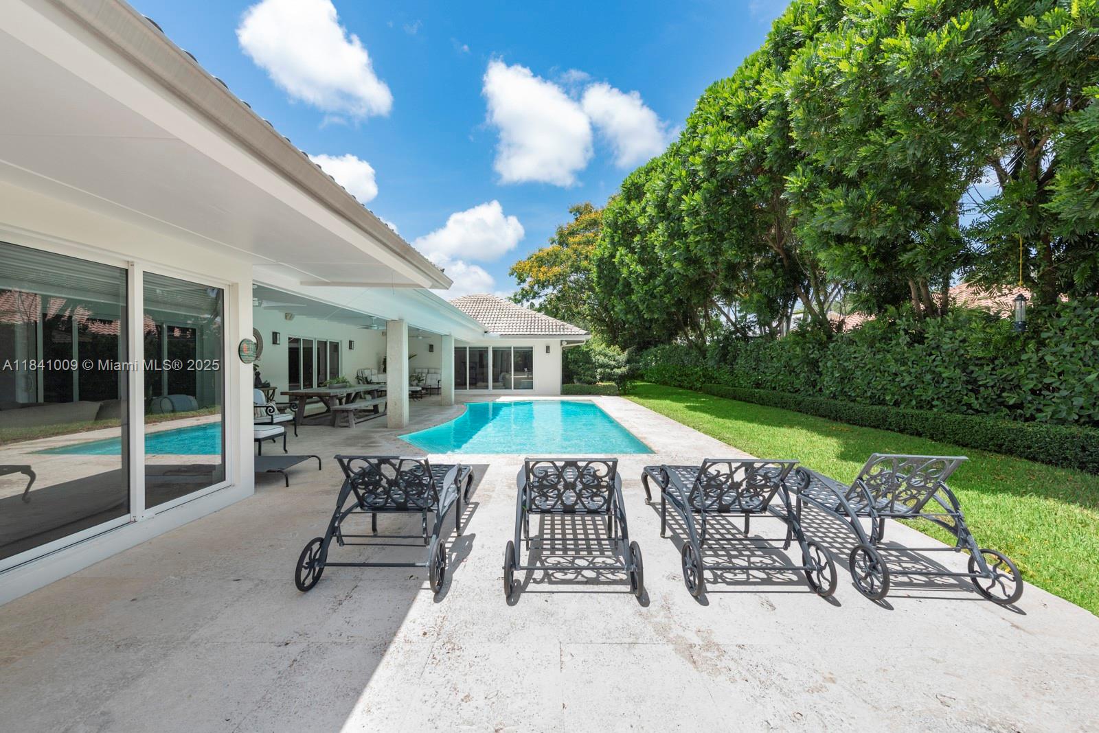 15503 SW 74th Pl Palmetto Bay, FL 33157