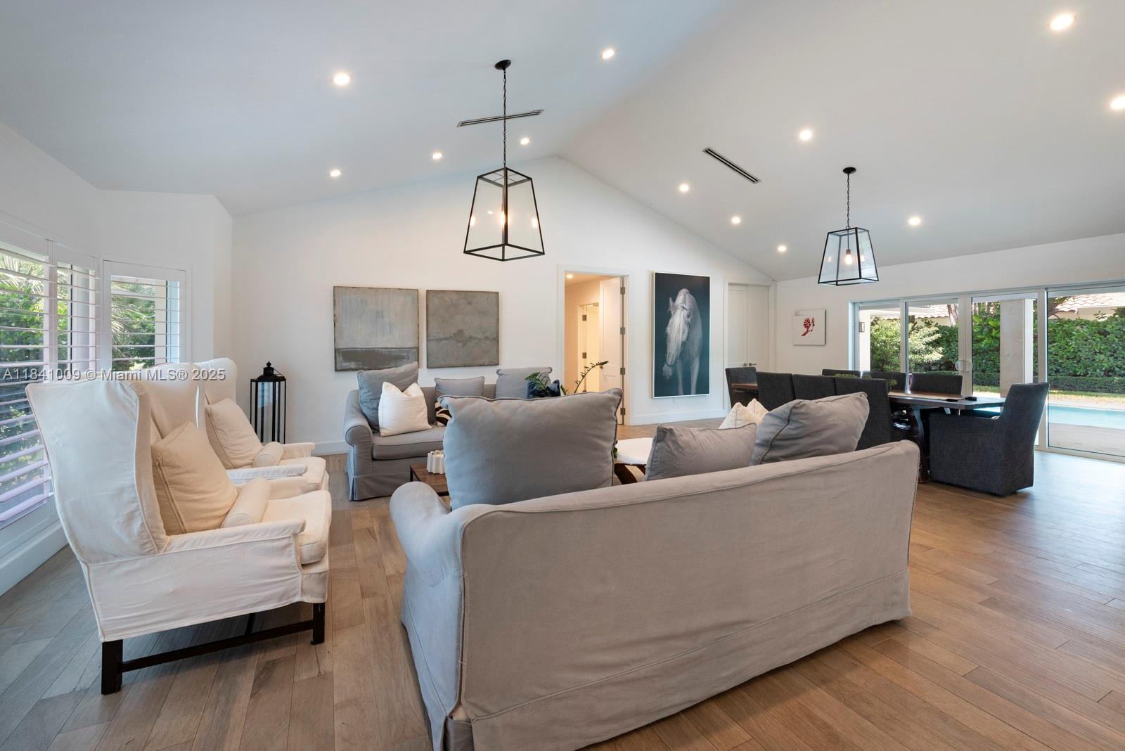 15503 SW 74th Pl Palmetto Bay, FL 33157