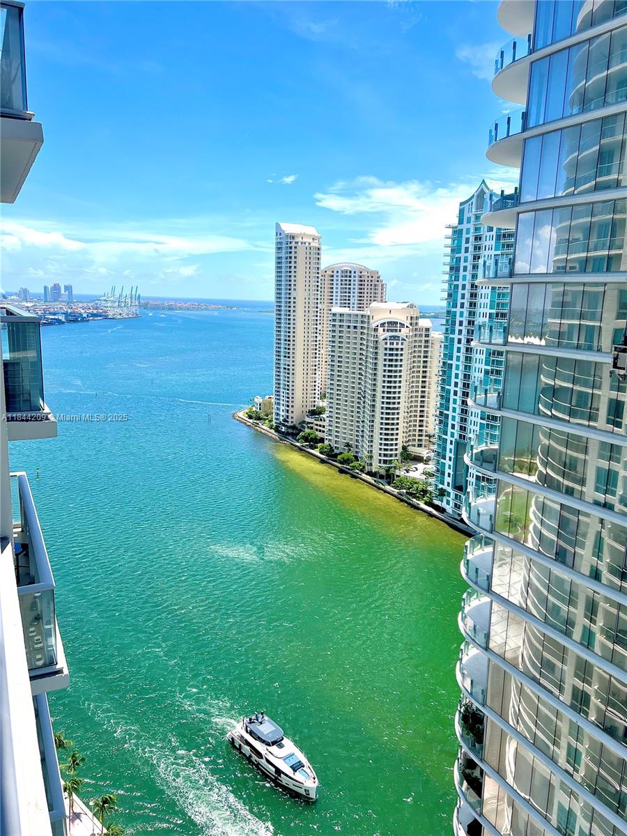 300 S Biscayne Blvd #T-2902
