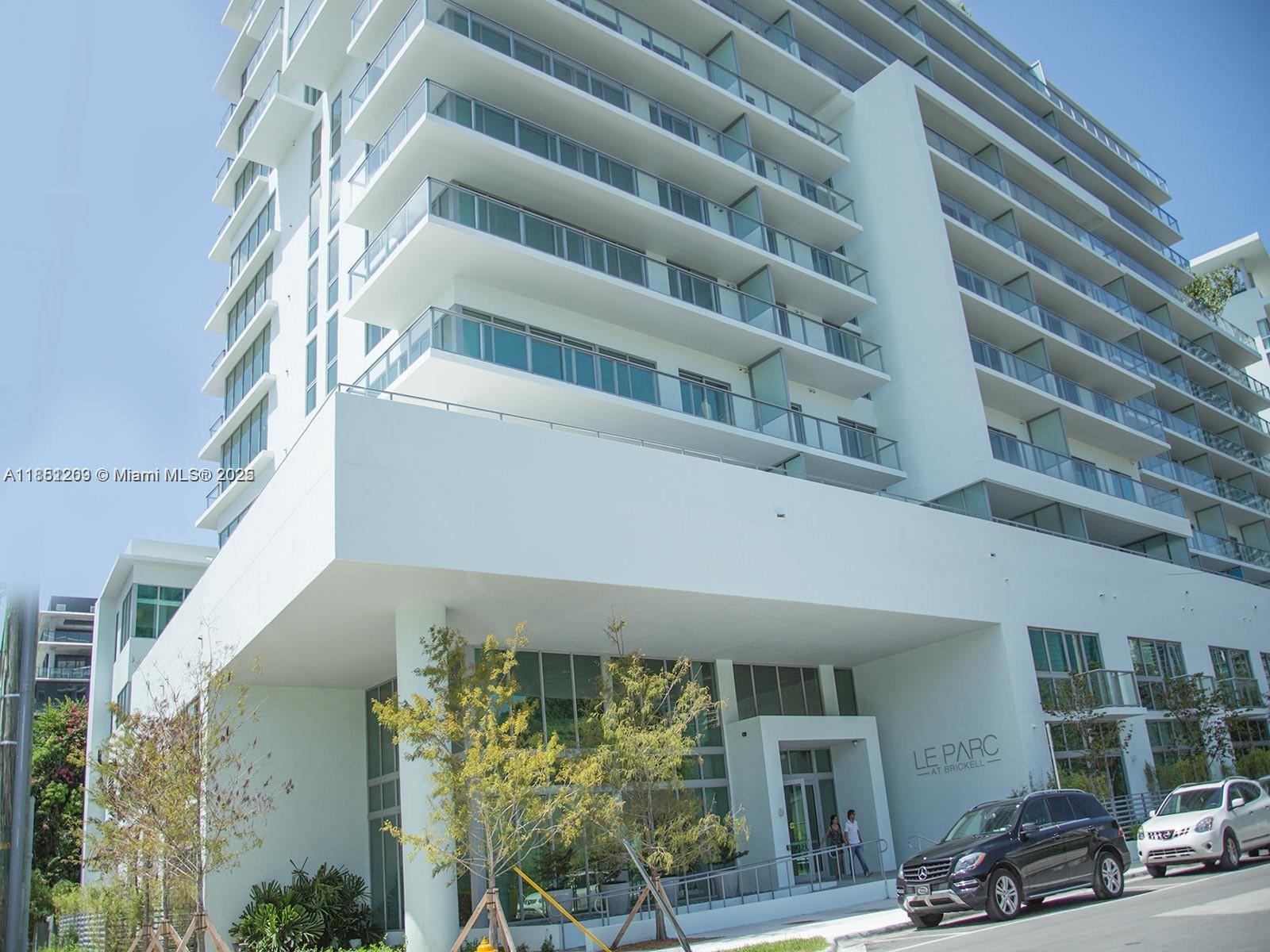 1600 SW 1st Ave #804