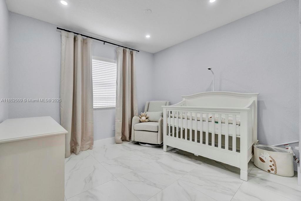 6470 SW 27th St,Miami, FL 33155