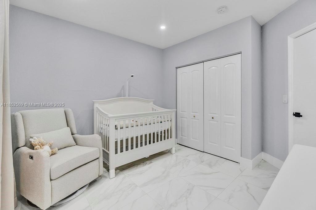 6470 SW 27th St,Miami, FL 33155