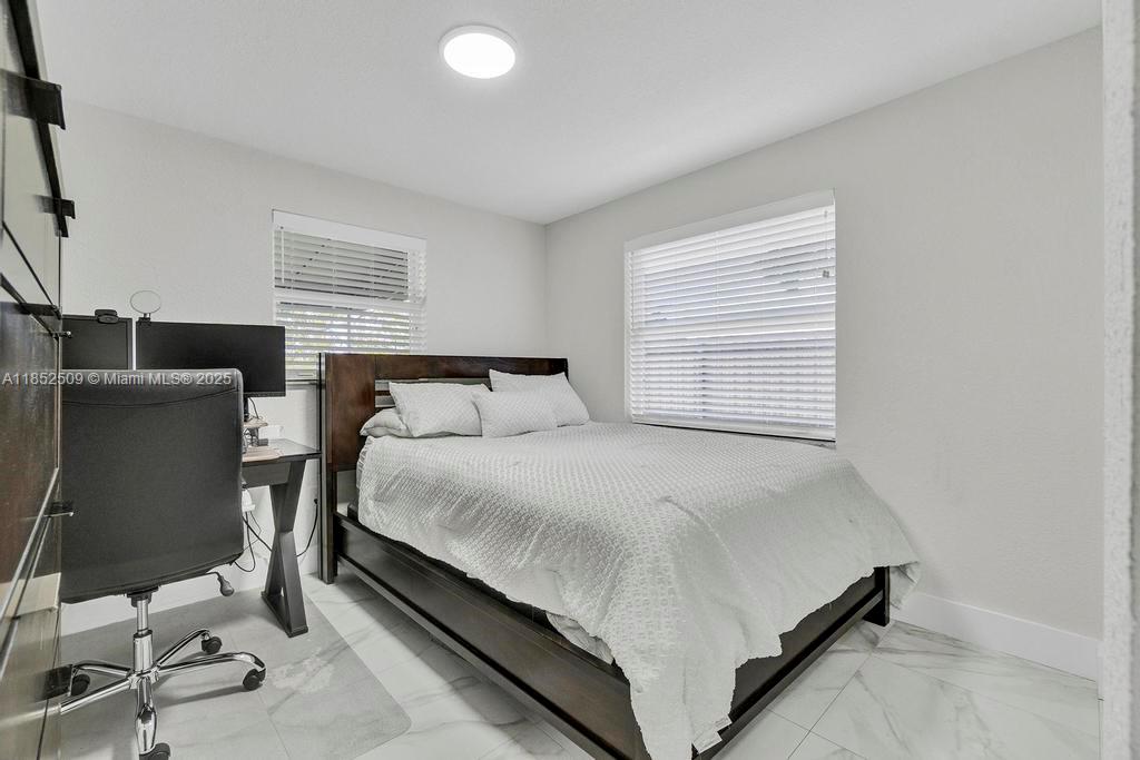 6470 SW 27th St,Miami, FL 33155