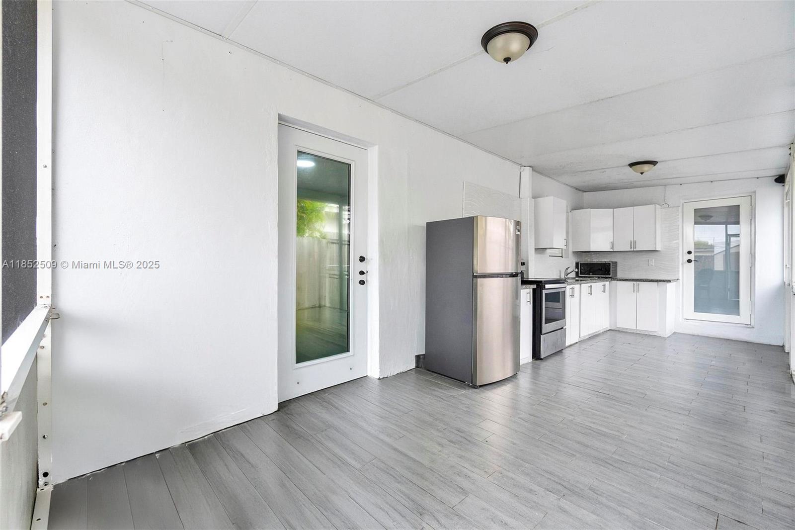 6470 SW 27th St,Miami, FL 33155