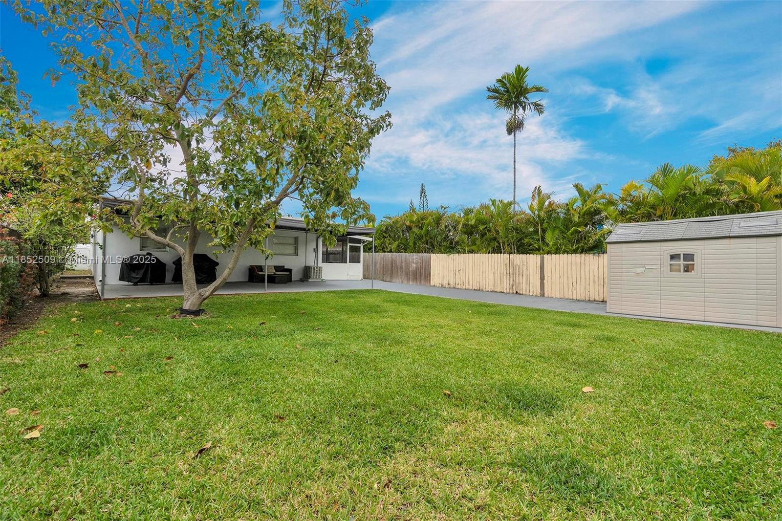 6470 SW 27th St,Miami, FL 33155