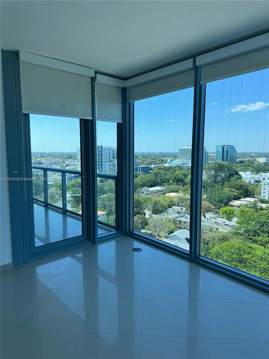 image Blue Condo10
