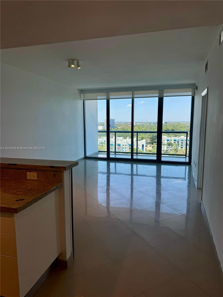 image Blue Condo3