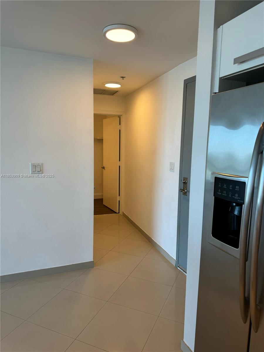 image Blue Condo4