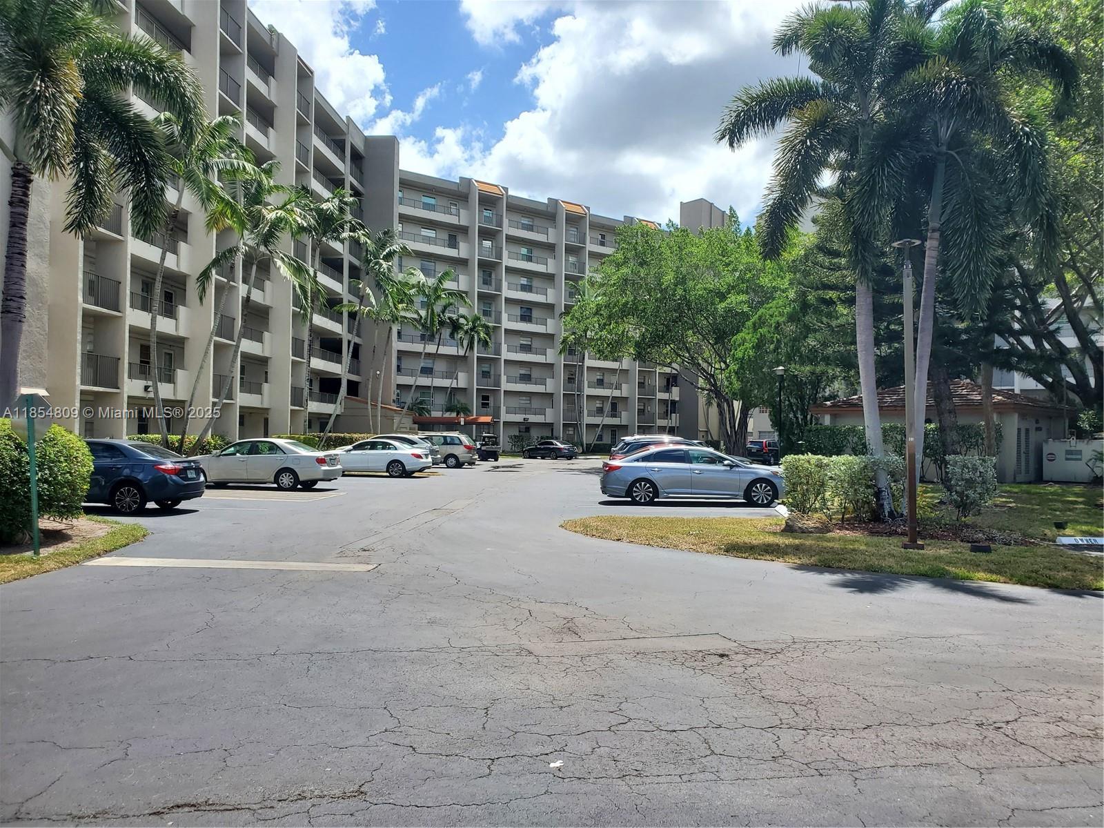 3940 Inverrary Blvd #402-A