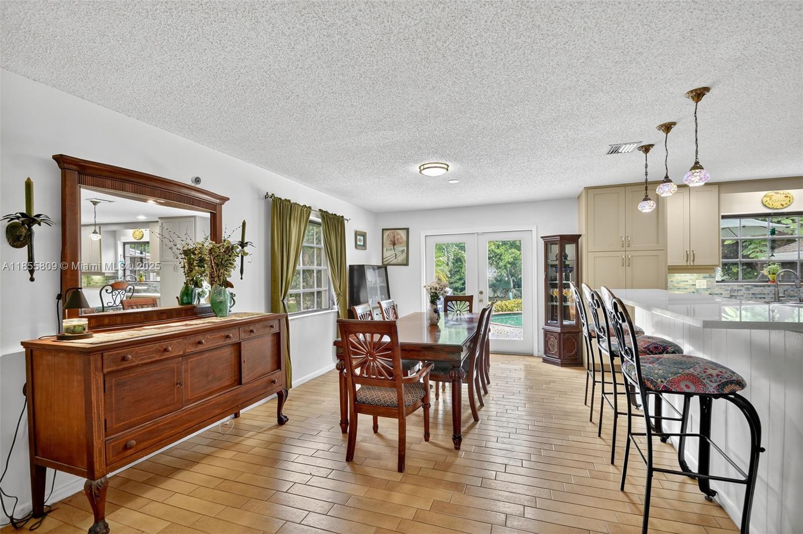 9435 El Paso Dr Lake Worth, FL 33467