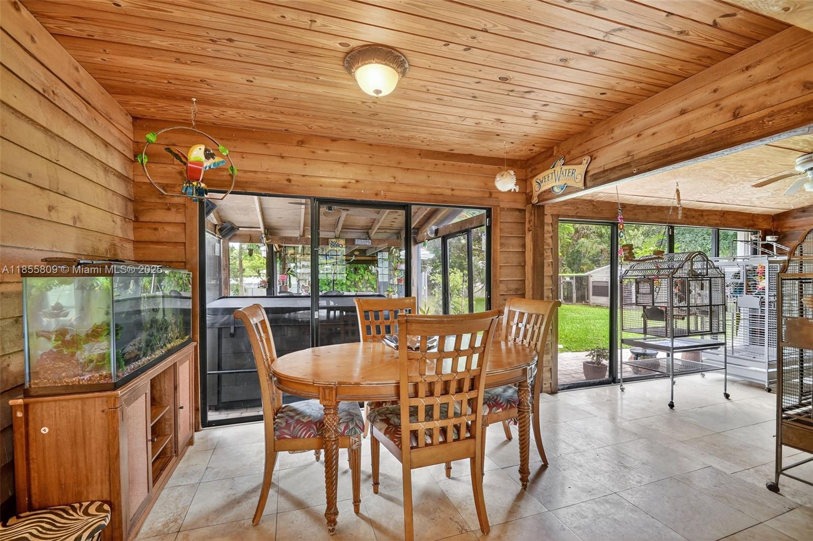 9435 El Paso Dr Lake Worth, FL 33467