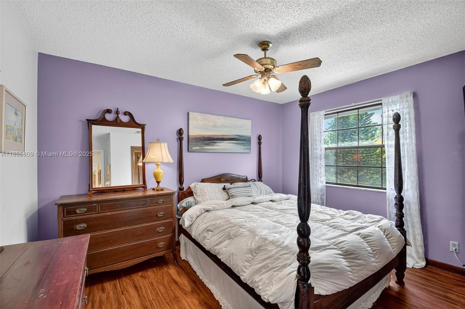 9435 El Paso Dr Lake Worth, FL 33467