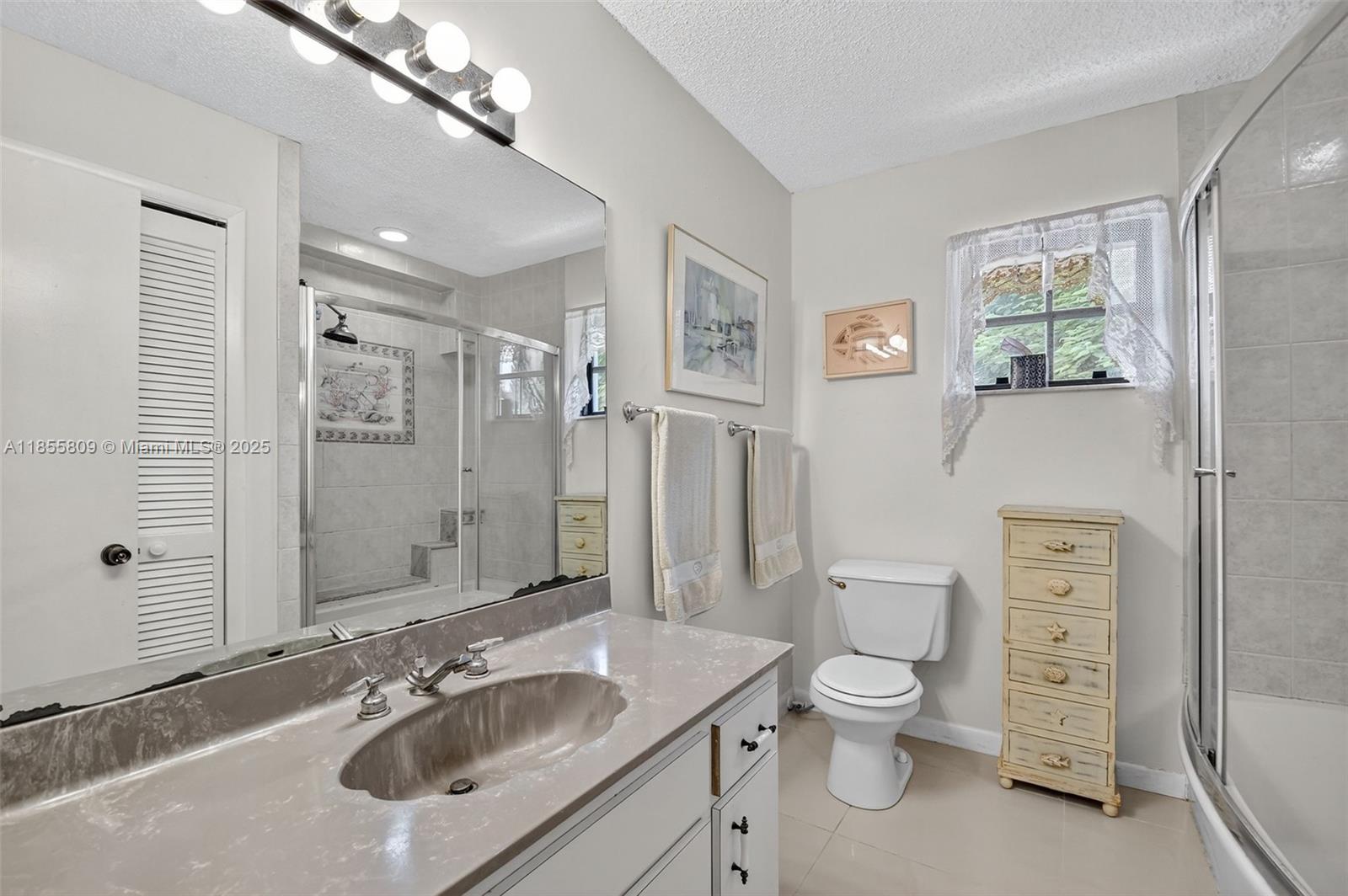 9435 El Paso Dr Lake Worth, FL 33467