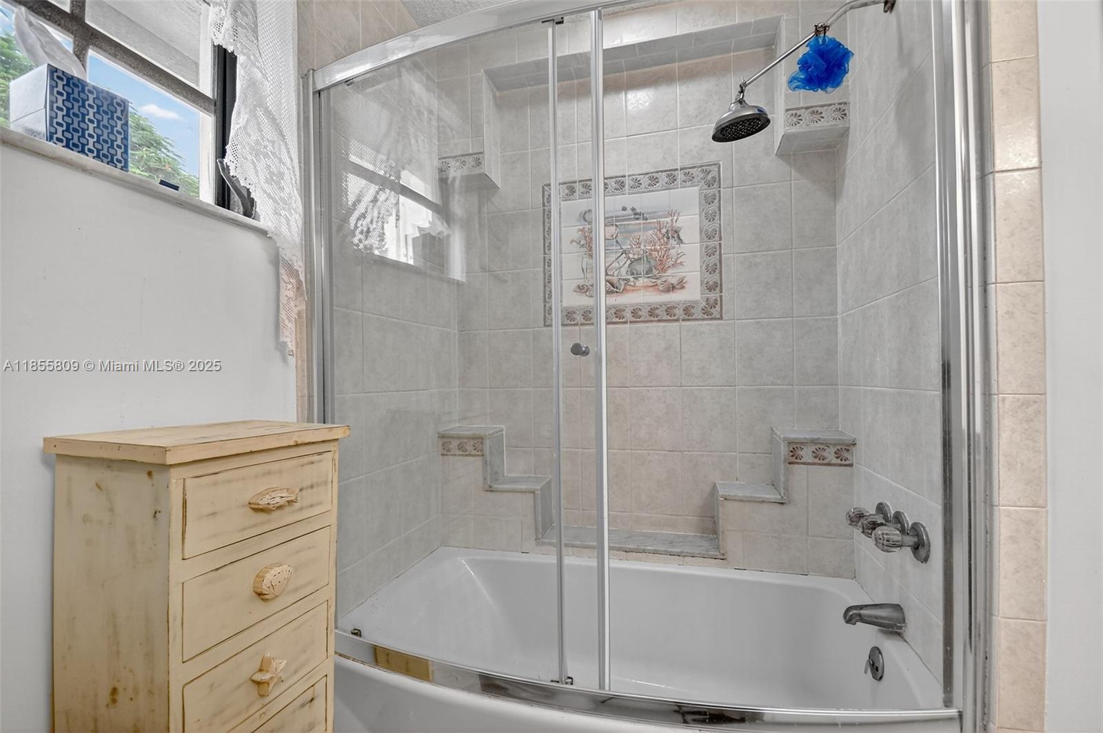 9435 El Paso Dr Lake Worth, FL 33467